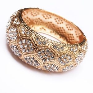 ⭐️ HOST PICK ⭐️ Gold & silver studded bangle